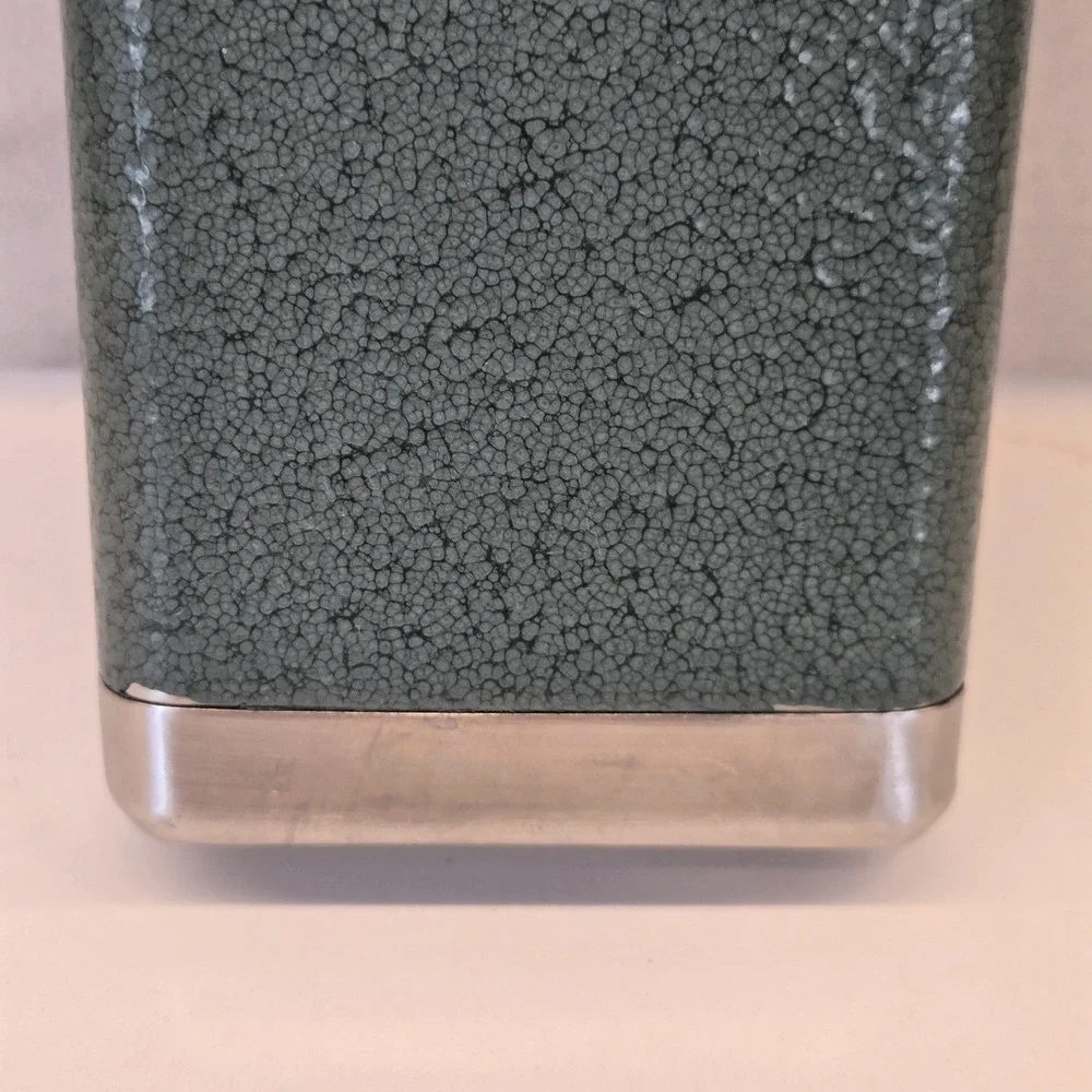 Stanley Classic Flask 8 oz w/ Never-Lose Cap Stainless Steel Green - Picture 2 of 11